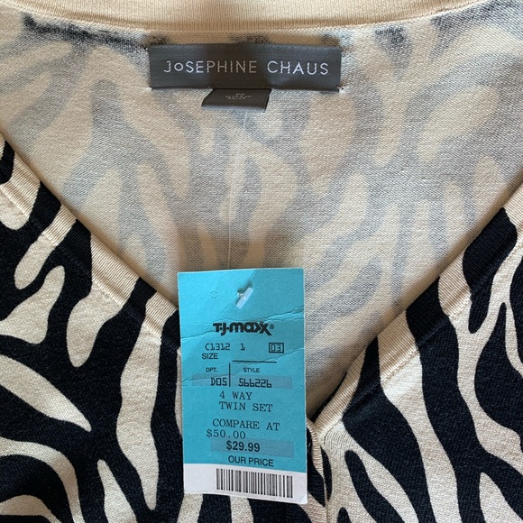 NWT Josephine Chaus Zebra Sweater - Picture 4 of 8